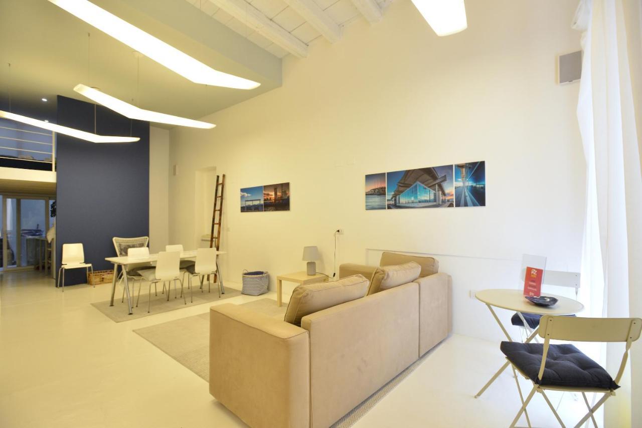 IzzHome Loft and Art Cagliari Esterno foto