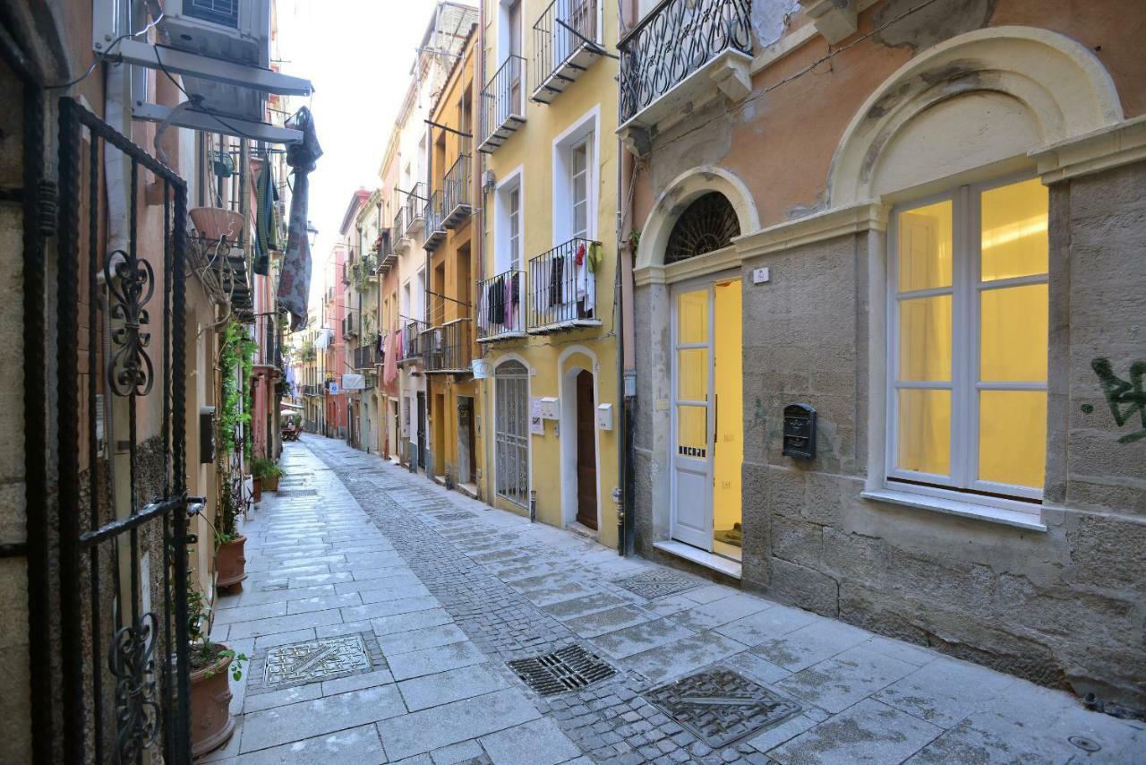 IzzHome Loft and Art Cagliari Esterno foto